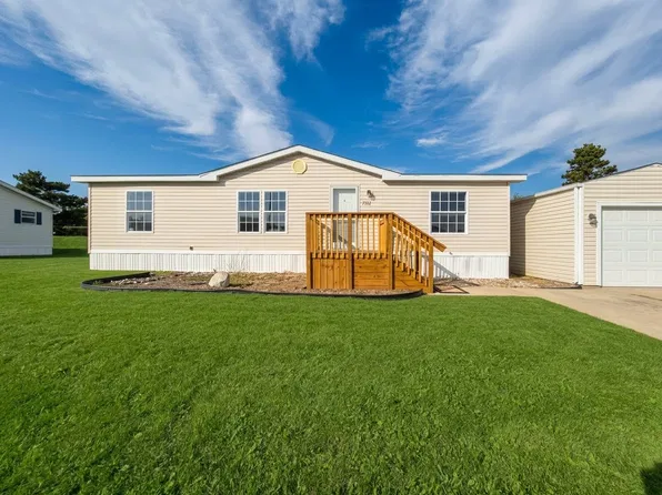 7322 Kensington Dr E #96, Fort Wayne, IN 46818