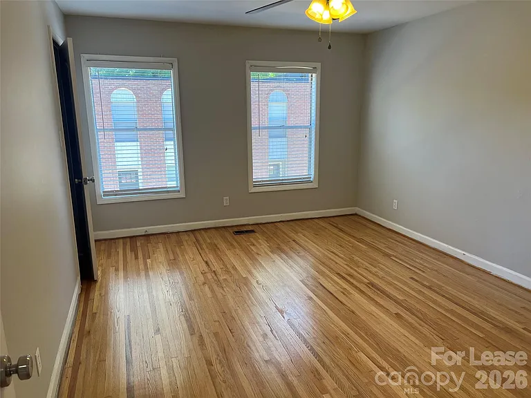407 S Chester St #14 — Photo 12
