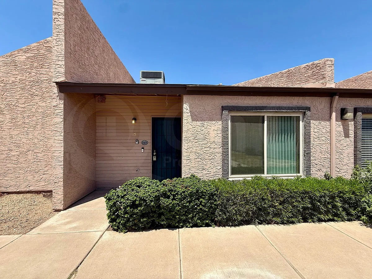 2 bed, 1.0 bath, $1,299 — Photo 1
