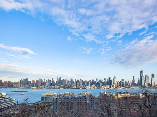 883 Blvd East image 1 of 15