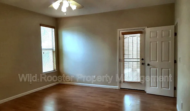6624 Capwell Way — Photo 6