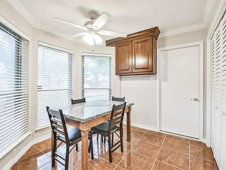 10327 Brickyard Ct — Photo 12