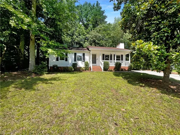 2307 Kingwood Ct, High Point, NC 27265