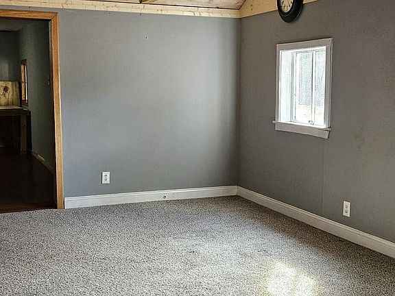 3rd image of 9960 Dagget Rd