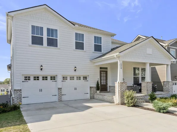 1060 Pebble Run Rd, Hendersonville, TN 37075