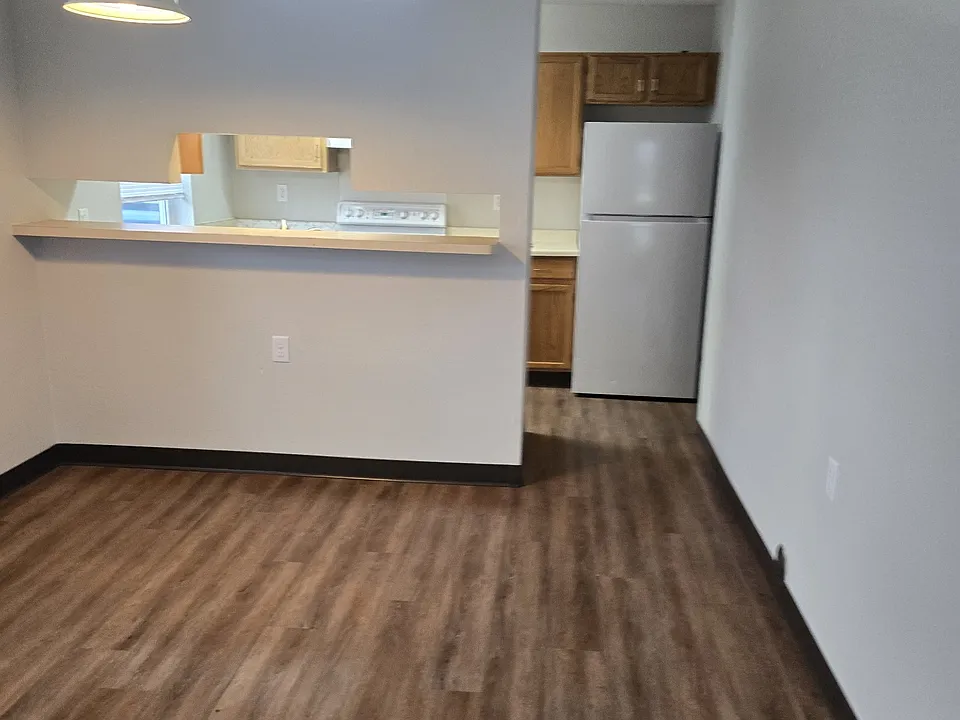 262 Frenn Ave #262
