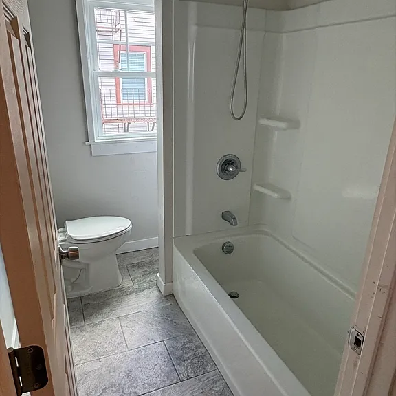 202 Robbins St #2 — Photo 3