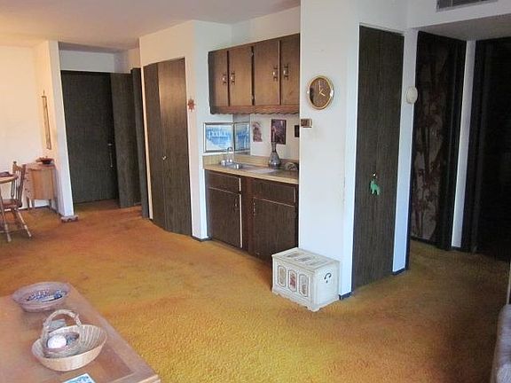 3rd image of 2929 Sunnyside Dr APT 325B