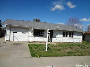 205 Creekside Way, Galt, CA