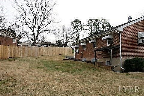 4th image of 1111 Georgetown Dr