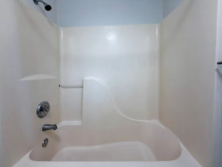 2447 Roosevelt Blvd #3 — Photo 11