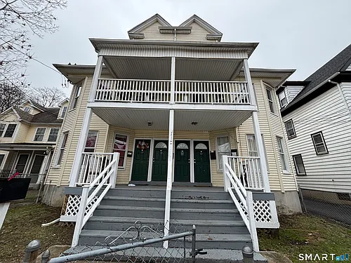 241 Lewis St Photo 1