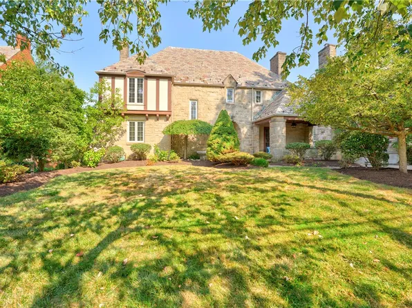 1428 Navahoe Dr, Pittsburgh, PA 15228