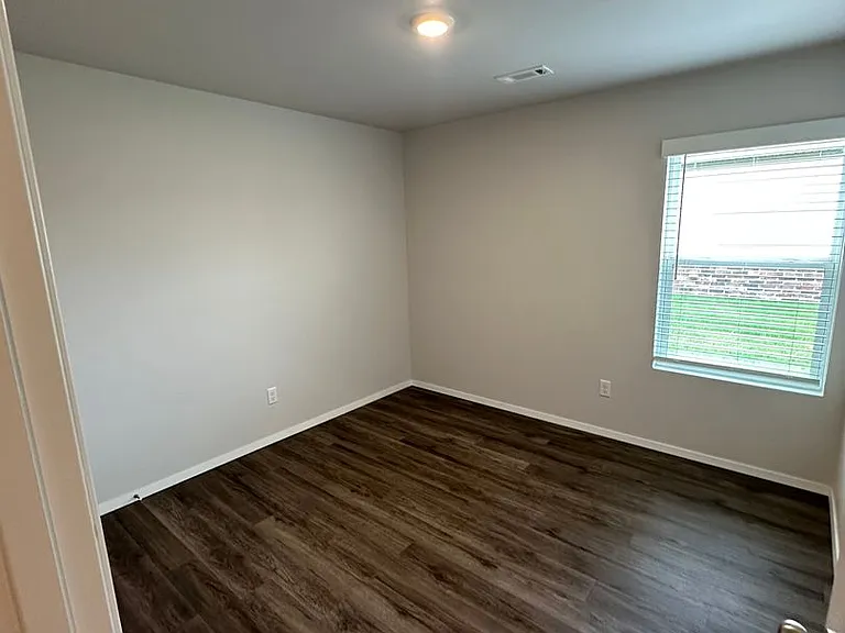 3216 E Jacob Ln — Photo 24