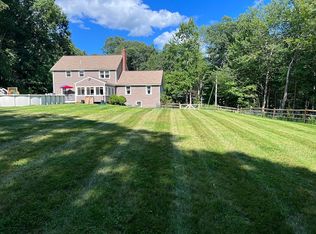 2 Crestwood Ln, Milford, NH 03055