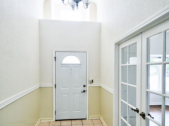 3rd image of 3617 Red Cedar Court SE