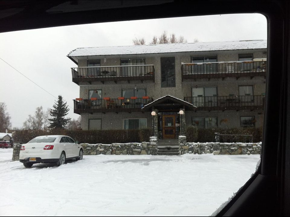 1st image of 1070 Turner St APT 101