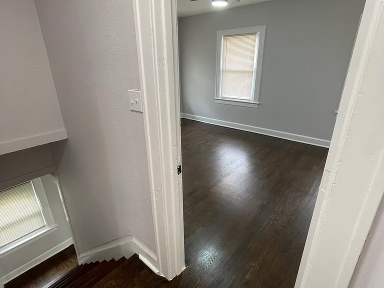 3717 Indiana Ave — Photo 10