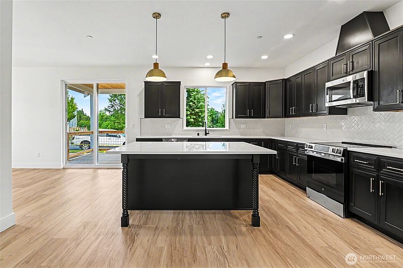 5th image of 7651 Deschutes Heights Court SE #67