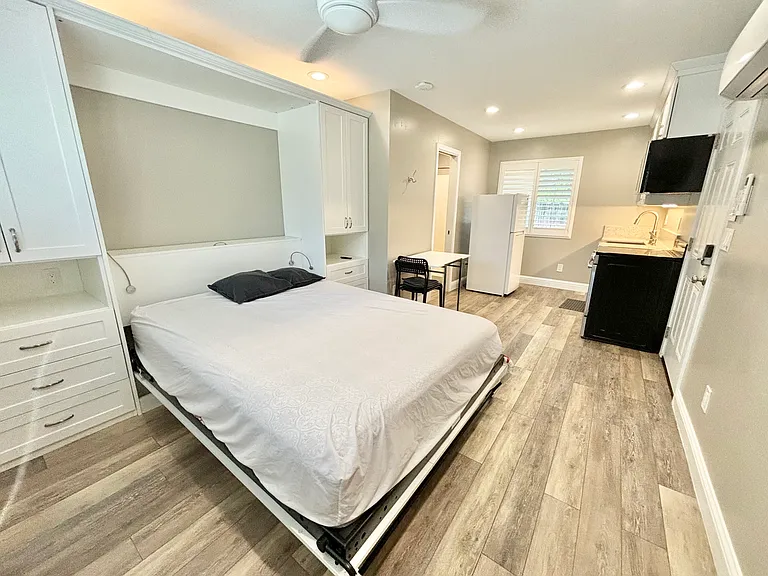2219 Okeeffe Pl #B — Photo 7