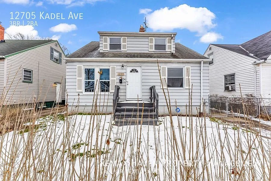 12705 Kadel Ave photo 1