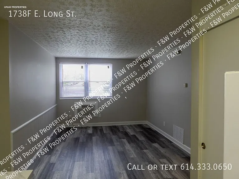 1738F E Long St — Photo 33