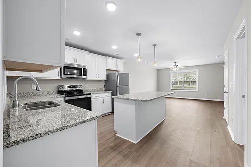 2201 Eldos Trace Cir Photo 1