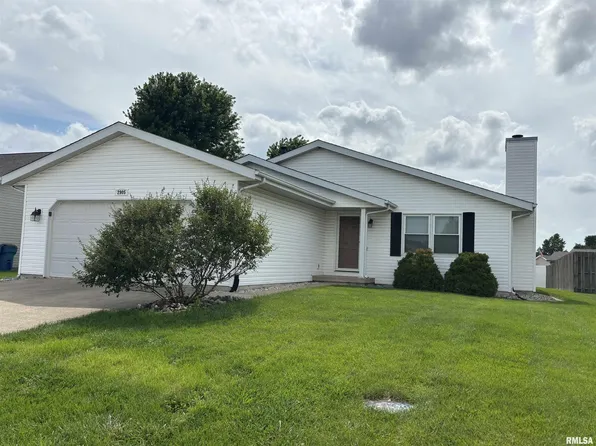 2905 Rend Dr, Springfield, IL 62707