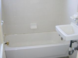 1520 N Longfellow St APT 6, Arlington, VA 22205