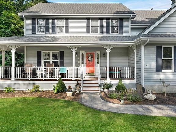 2nd image of 91 Holly Hills Ln