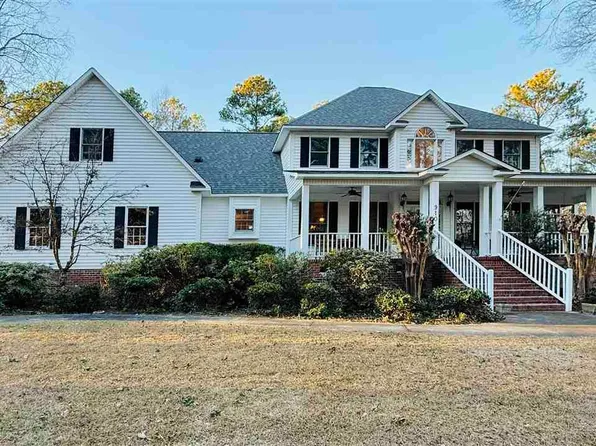 910 Deer Run Dr, Hartsville, SC 29550