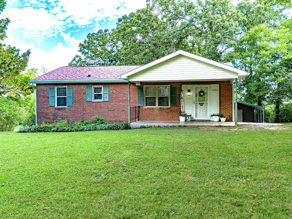1st image of 1001 Oak Grove Cir
