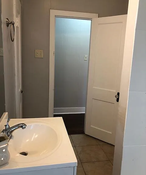 406 S Jefferson St — Photo 13