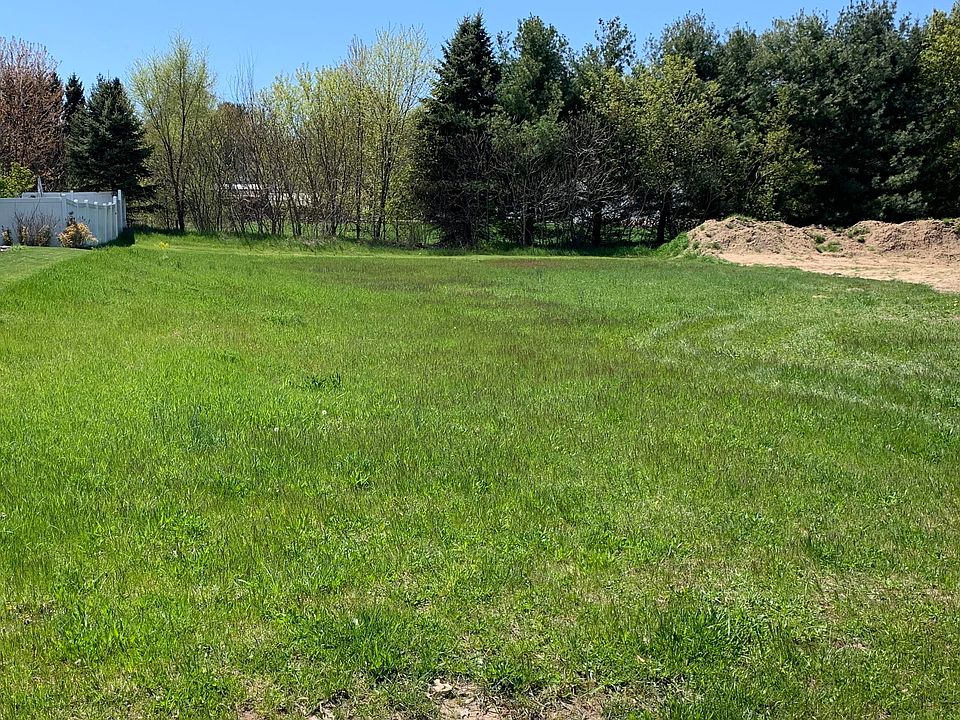 2nd image of 342 Parkside Ln