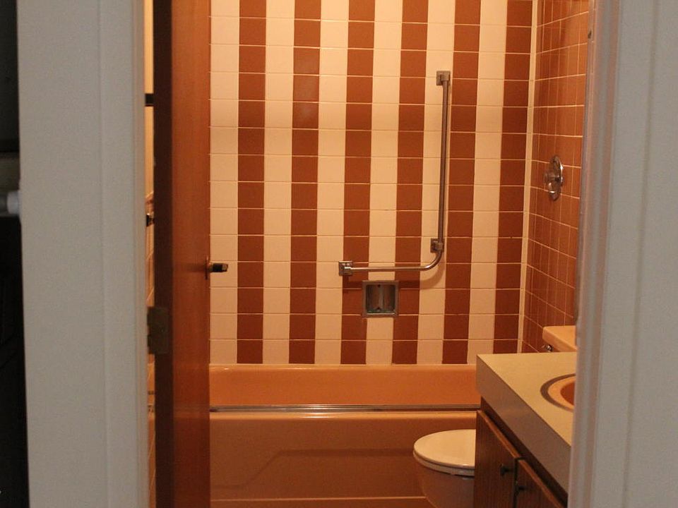 1st image of 137A Farrington Ct #100A