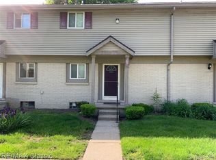 1976 Orchard Crest St, Shelby Township, MI 48317