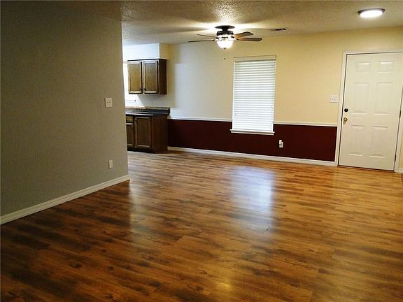 Open Floor Plan!