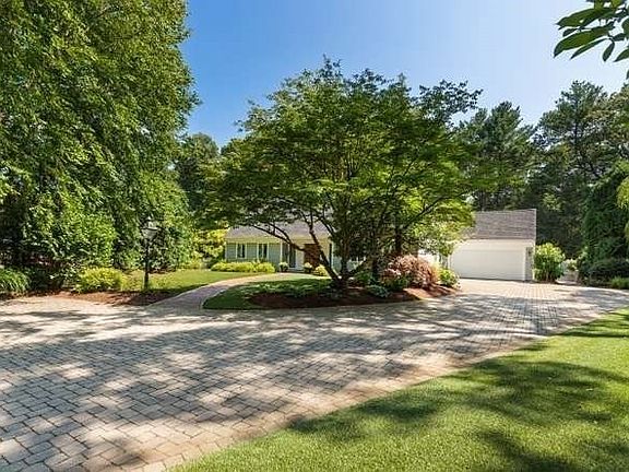 2nd image of 125 Bristers Hill Rd