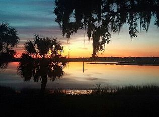 17 Log Landing Rd, Savannah, GA 31411