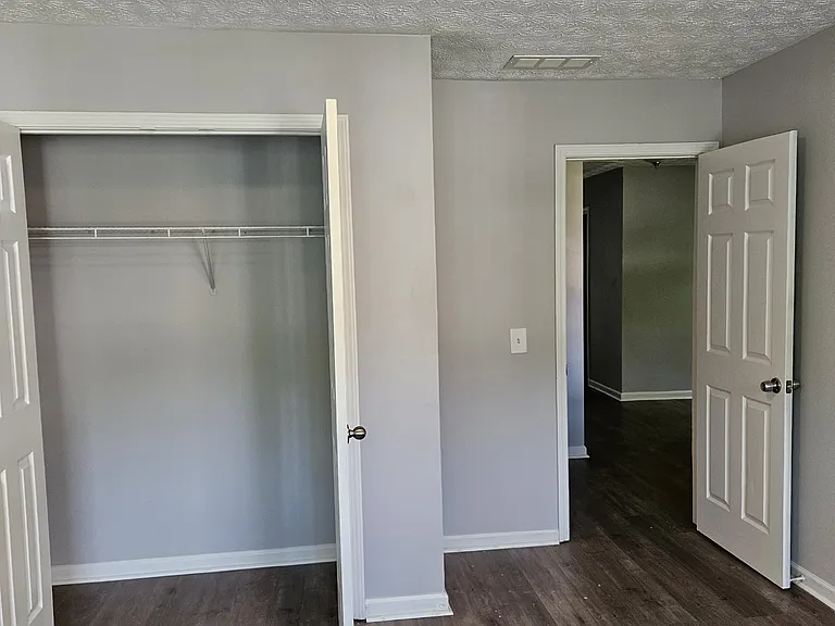 6091 Brookechase Ln — Photo 14