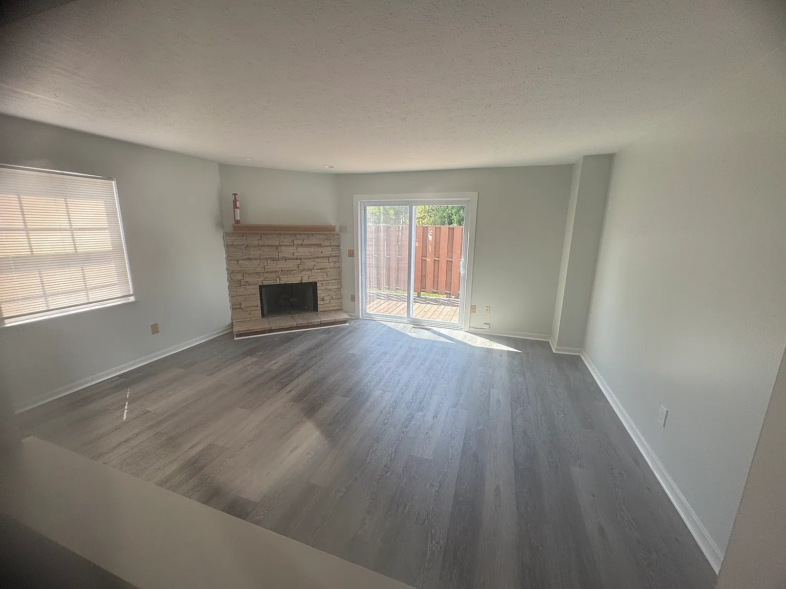 2 bed, 1100 sqft, $1,850 — Photo 4