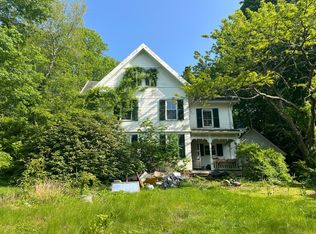 12 Comstock Ave, Ivoryton, CT 06442