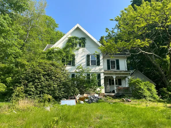 12 Comstock Ave, Ivoryton, CT 06442