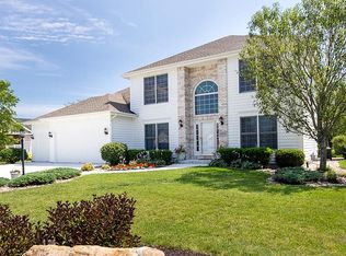 6411 Lindsay Ln, Racine, WI 53406