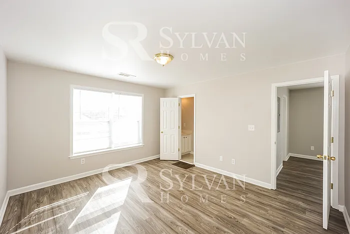 7840 The Lakes Dr — Photo 9