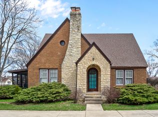 817 Grand Ave, Aurora, IL 60506