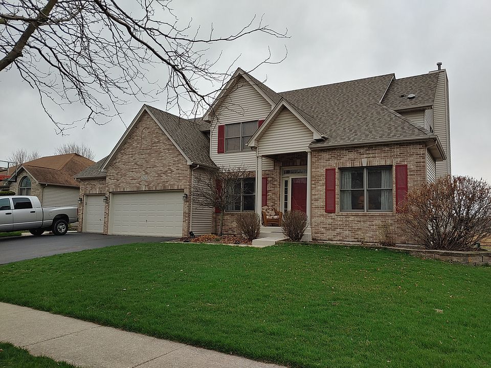 1st image of 521 Danbury Dr