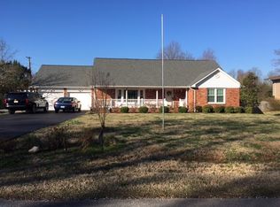 237 Maxfield Dr, Paducah, KY 42001