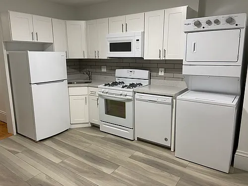 252 Windsor St #3A Photo 1