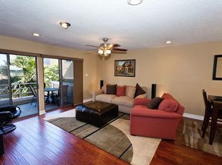 898 Davis Rd, League City, TX 77573